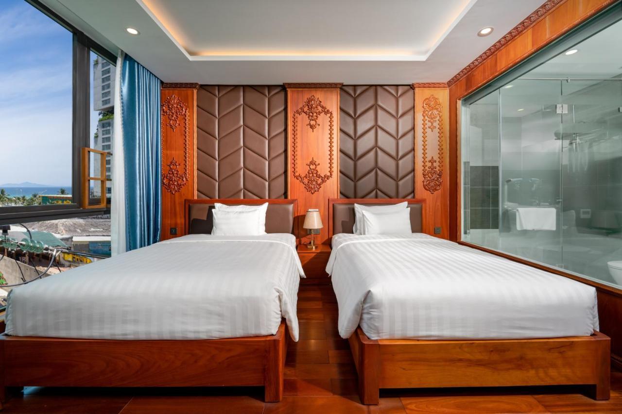 Monalisa Luxury Hotel Da Nang Exterior photo