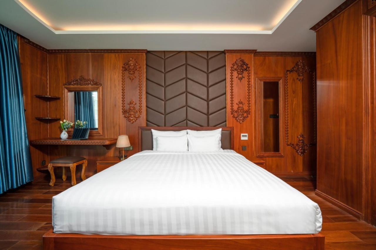 Monalisa Luxury Hotel Da Nang Exterior photo