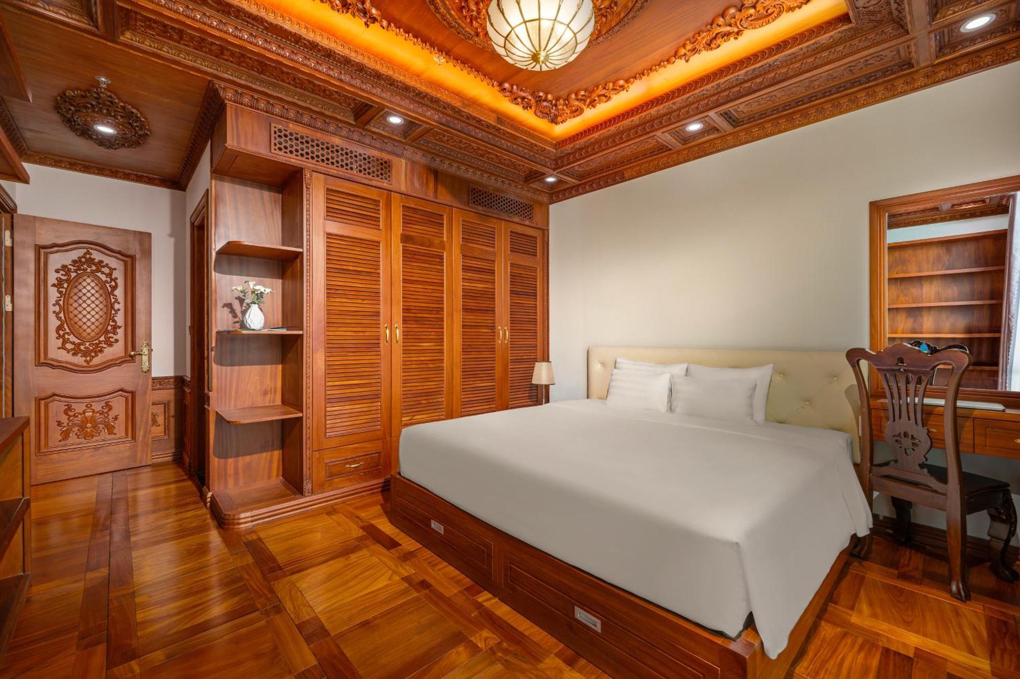 Monalisa Luxury Hotel Da Nang Exterior photo